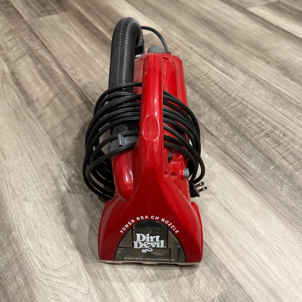 Dirt Devil Power Reach Red Handheld Corded Bagless Vacuum Cleaner M08245‎